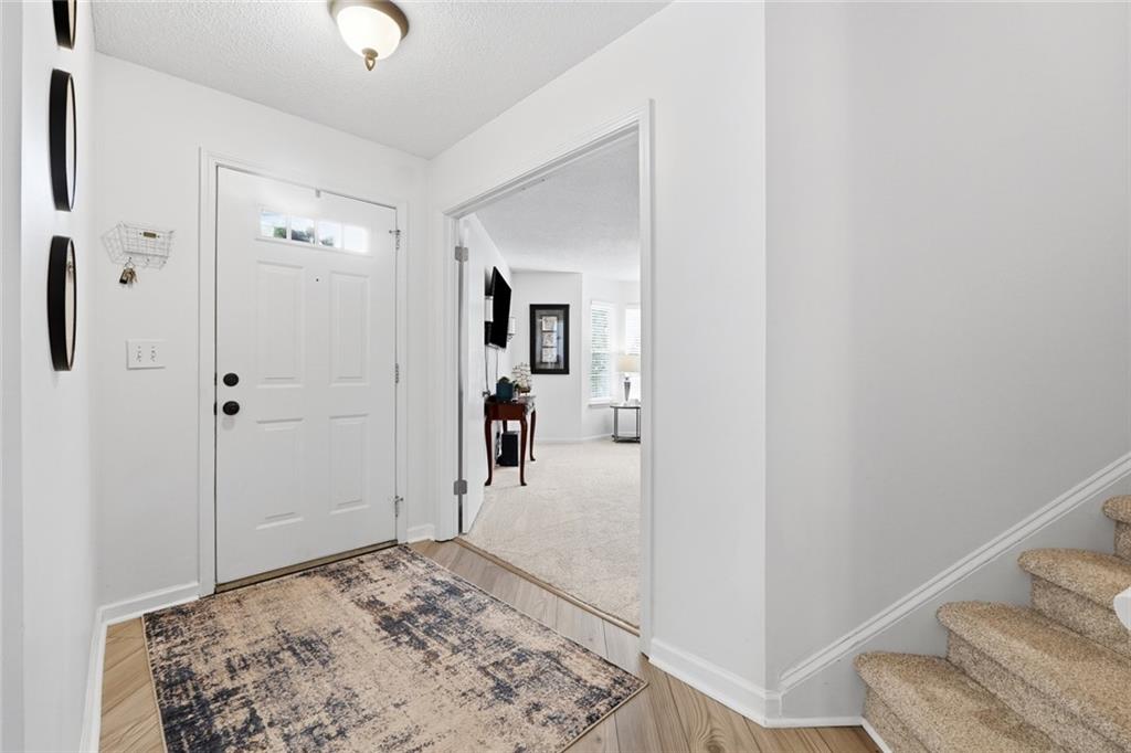 306 Mill Pond Road Roswell, GA 30076 - Photo 5 of 26