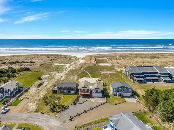 $899,900 | 35405 F Place, Ocean Park, WA 98640