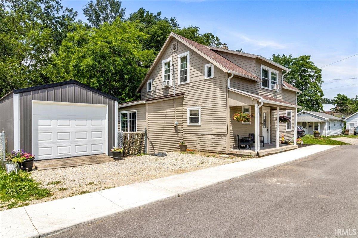 306 Best Street Winchester, IN 47394 - Photo 2 of 32