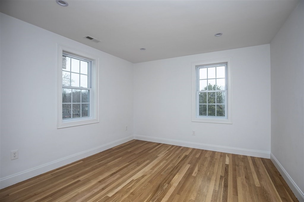 6 Rolleston Road Marblehead, MA 01945 - Photo 21 of 26 an empty room with a window