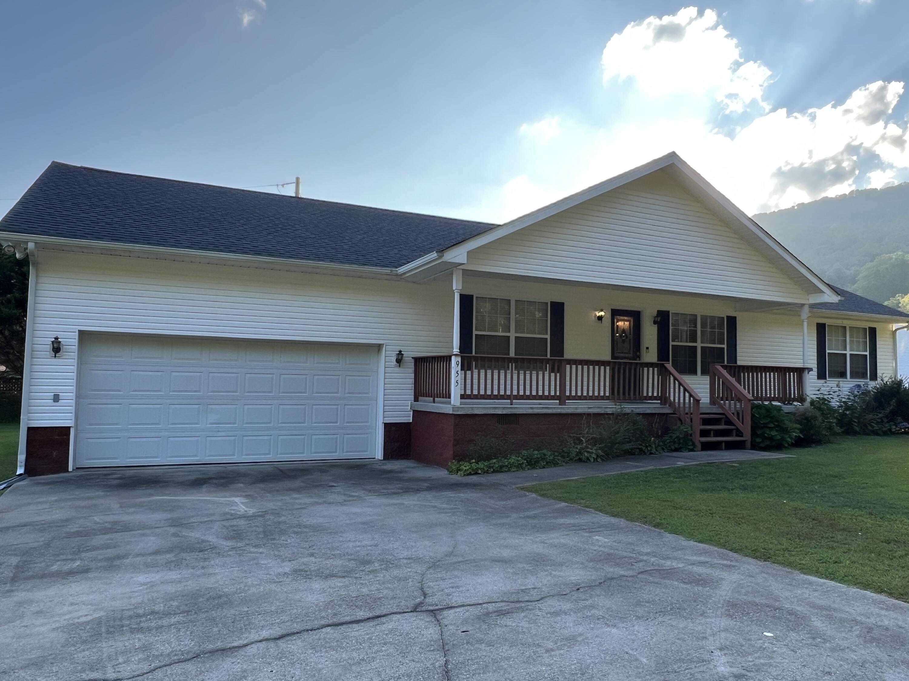 955 North Pryor Cove Road Jasper, TN 37347 - Photo 3 of 19 IMG_3210
