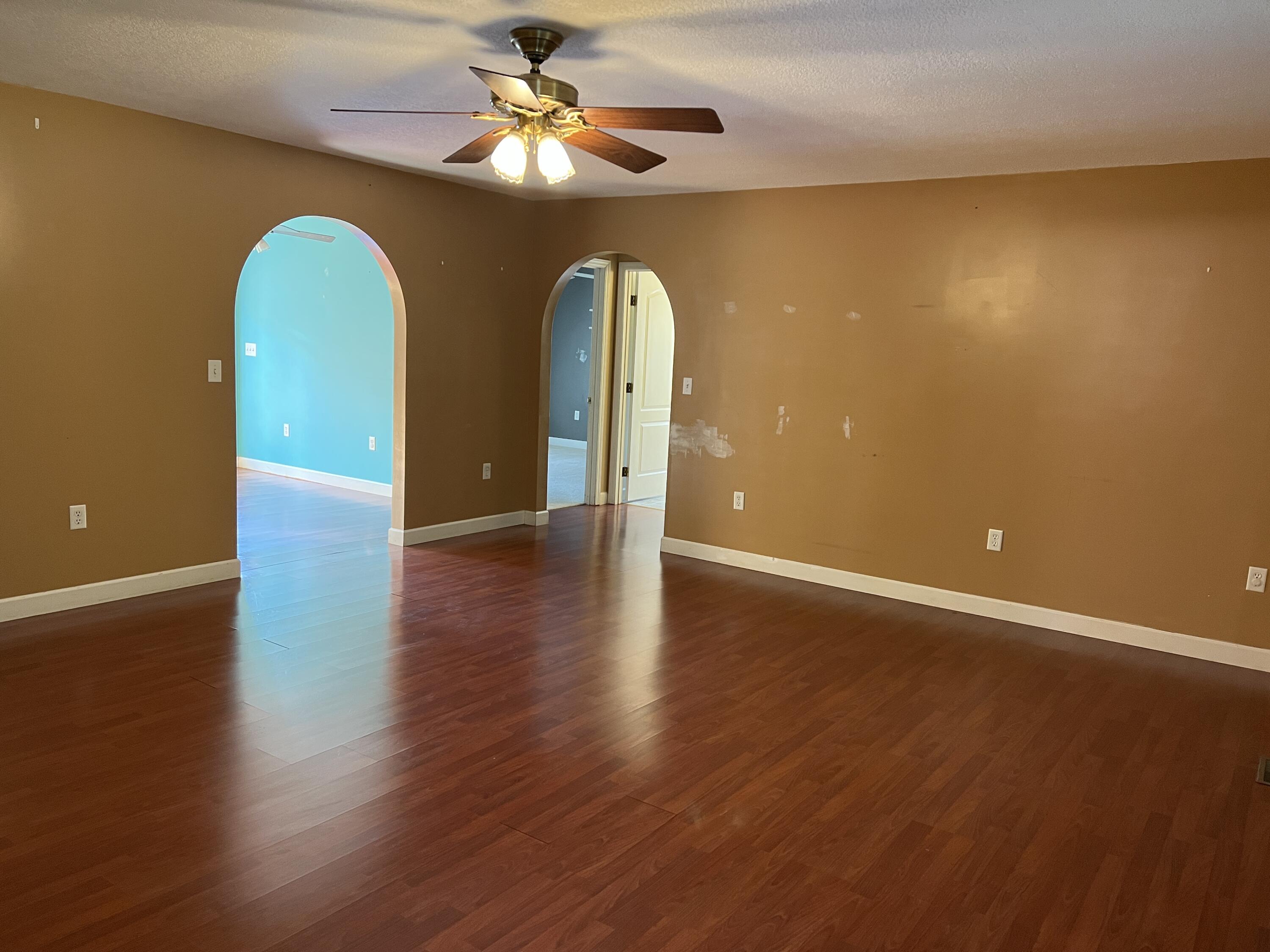 955 North Pryor Cove Road Jasper, TN 37347 - Photo 5 of 19 IMG_3199