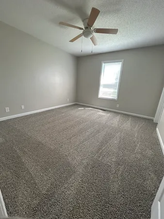 $1,250 | 1802 Harbor Drive, Oak Grove, KY 42262