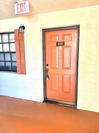 $2,100 | 4121 Oak Terrace Drive, Greenacres, FL 33463