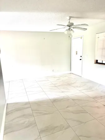 $2,100 | 4121 Oak Terrace Drive, Greenacres, FL 33463