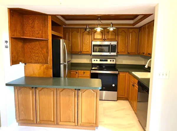 $1,950 | 4121 Oak Terrace Drive, Greenacres, FL 33463