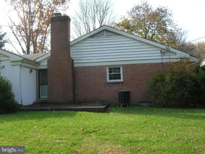1020 Valewood Road Towson, MD 21286 - Photo 8 of 11 Exterior (Rear)