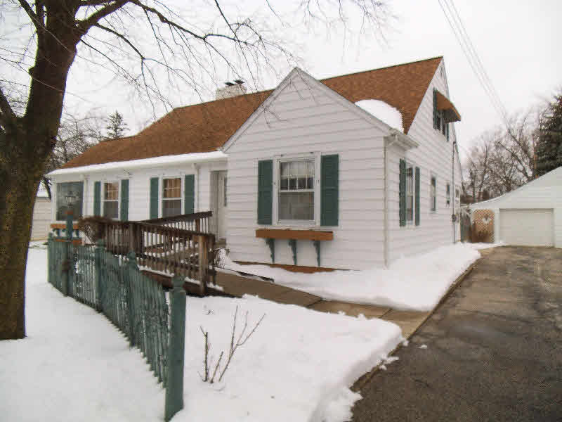 607 36th Street Bay City, MI 48708 - Photo 12 of 13