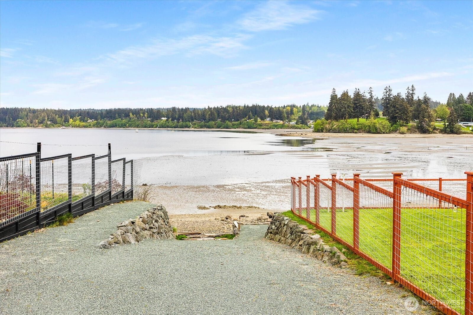 5333 Bercot Road Freeland, WA 98249 - Photo 4 of 40