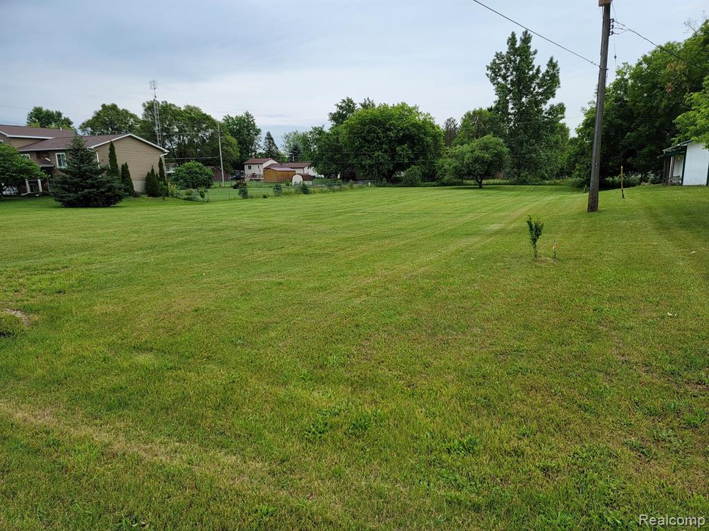 2664 East Burnside Road North Branch, MI 48461 - Photo 3 of 7