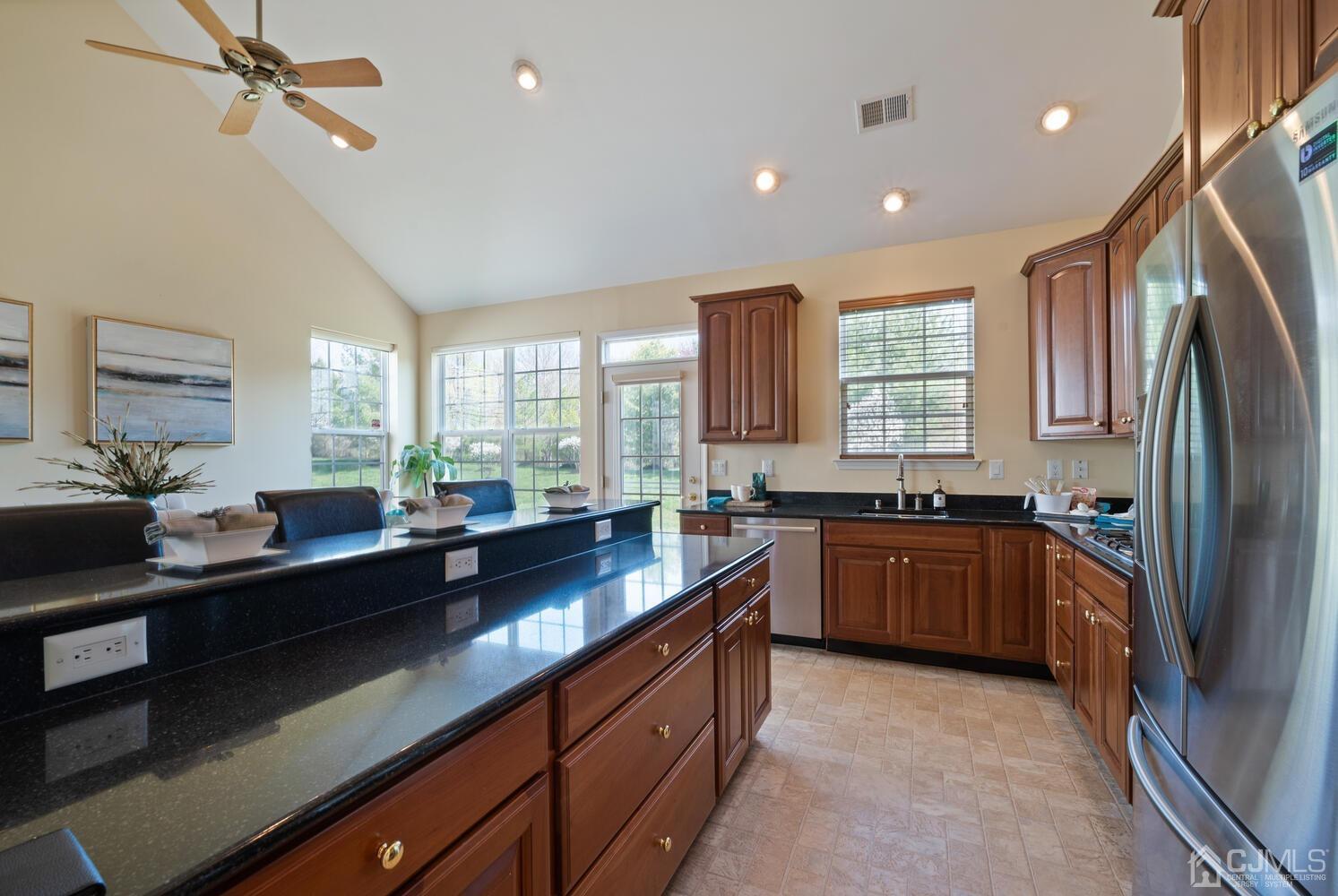 24 Pebble Creek Road Dayton, NJ 08810 - Photo 13 of 33 Gallery Image 13