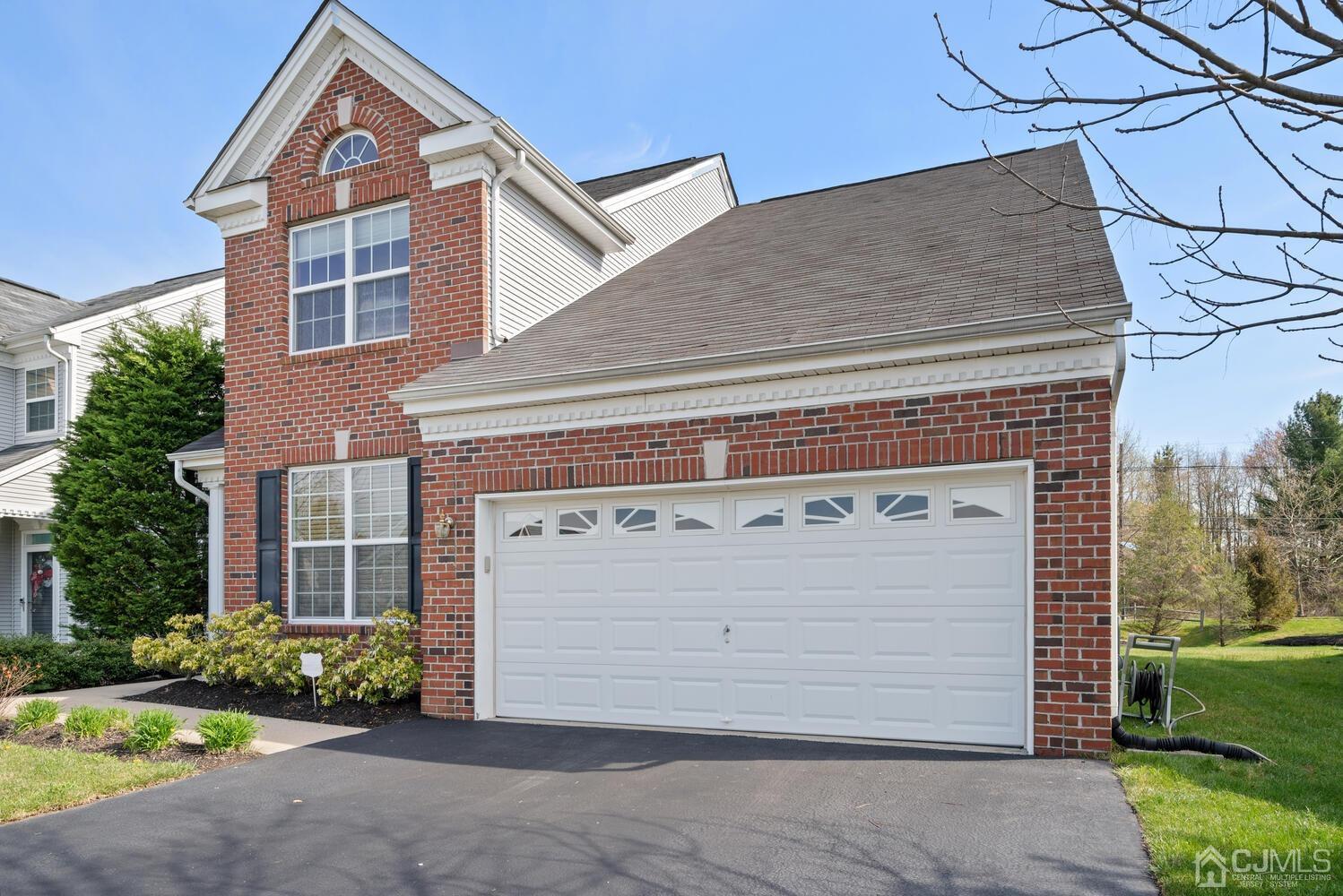 24 Pebble Creek Road Dayton, NJ 08810 - Photo 3 of 33 Gallery Image 3