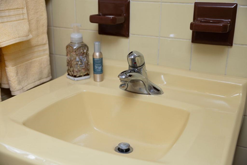 188 Middlebrook Road Staunton, VA 24401 - Photo 39 of 75 a bathroom with a tub