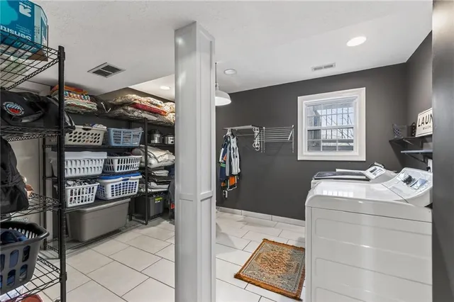 $359,900 | 4007 North 37th Street, St. Joseph, MO 64506