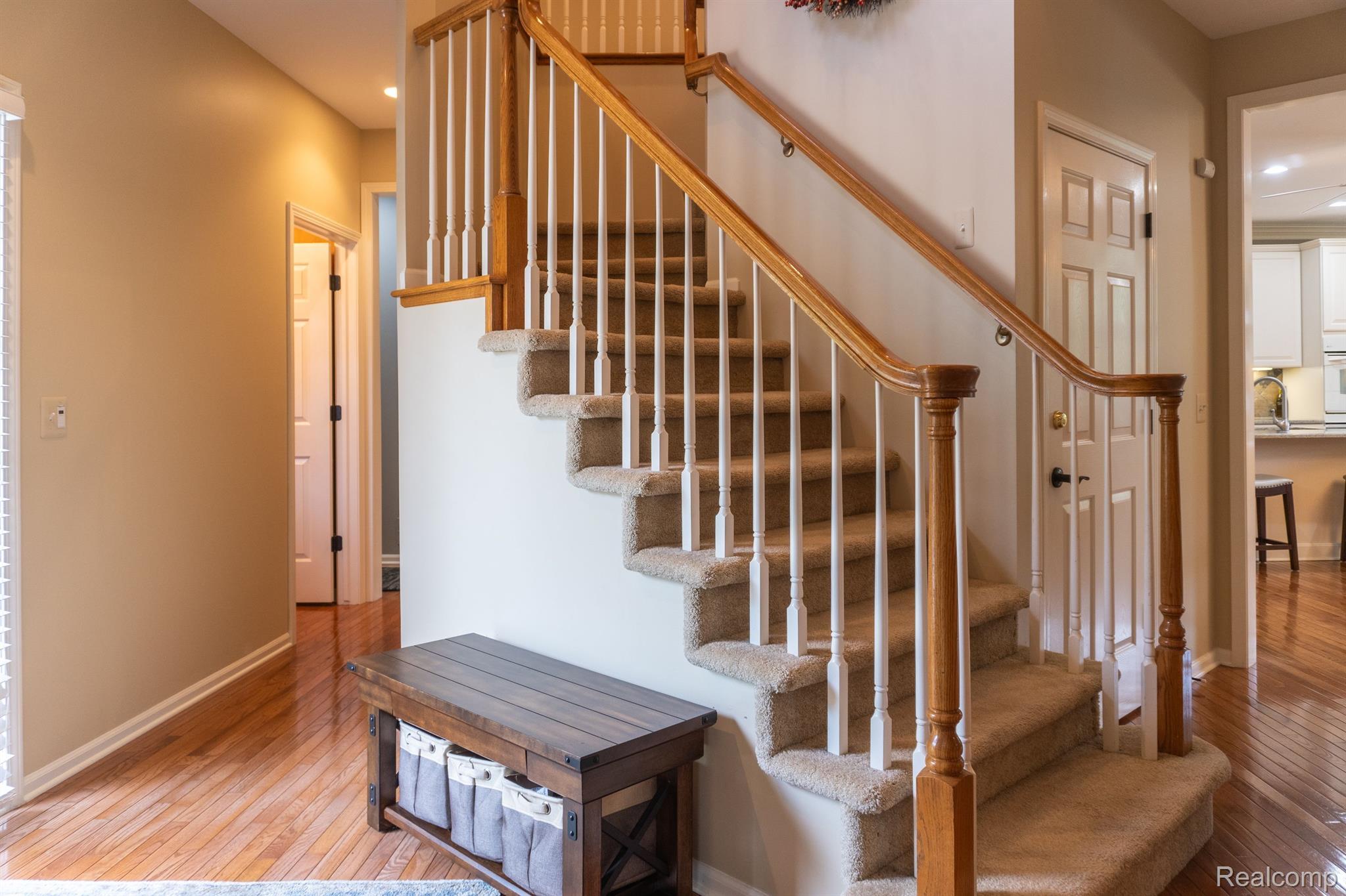 3636 Winding Brk Circle Rochester, MI 48309 - Photo 6 of 53 Gallery Image 6