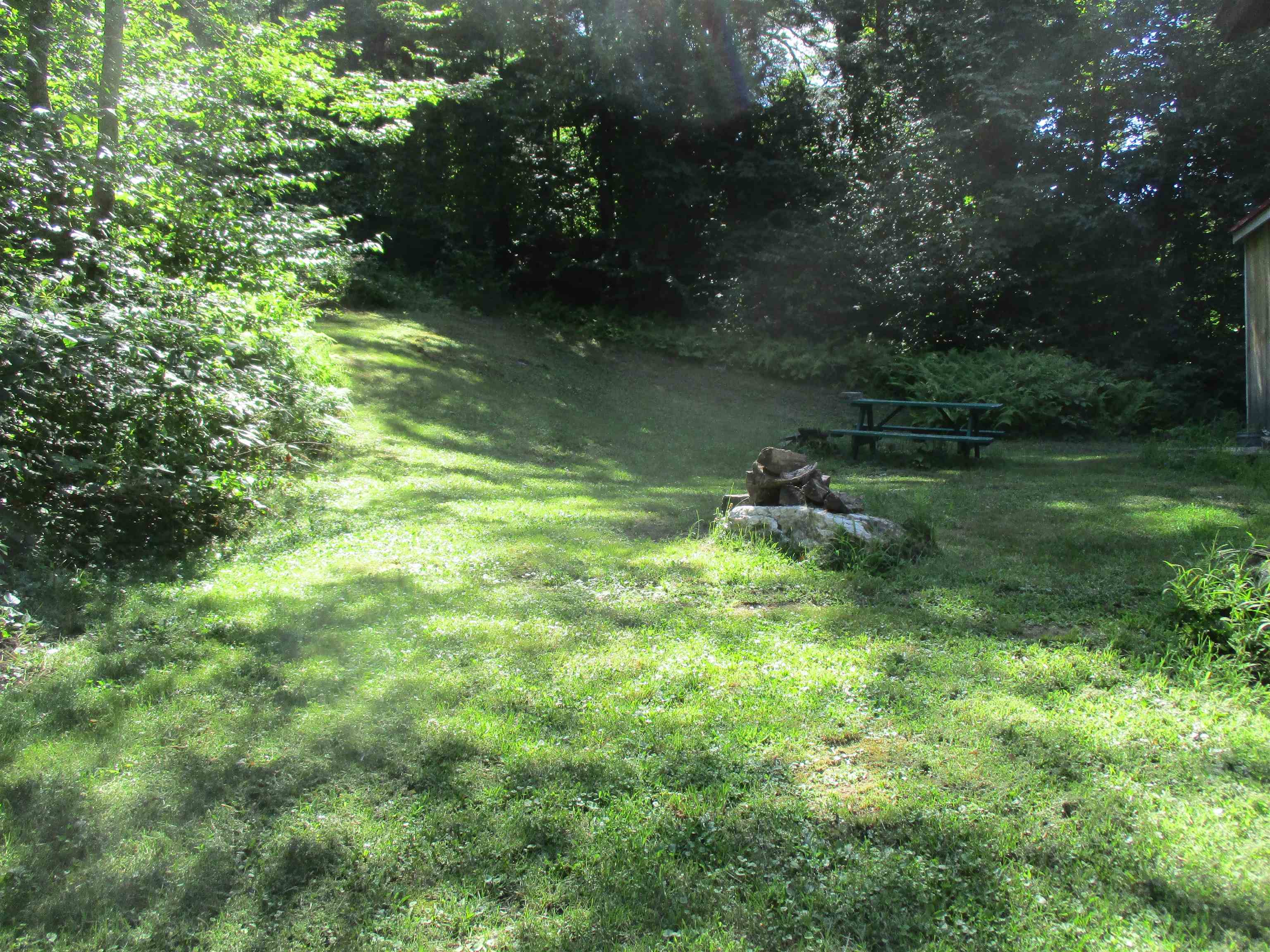 928 Gage Road Tunbridge, VT 05068 - Photo 2 of 16