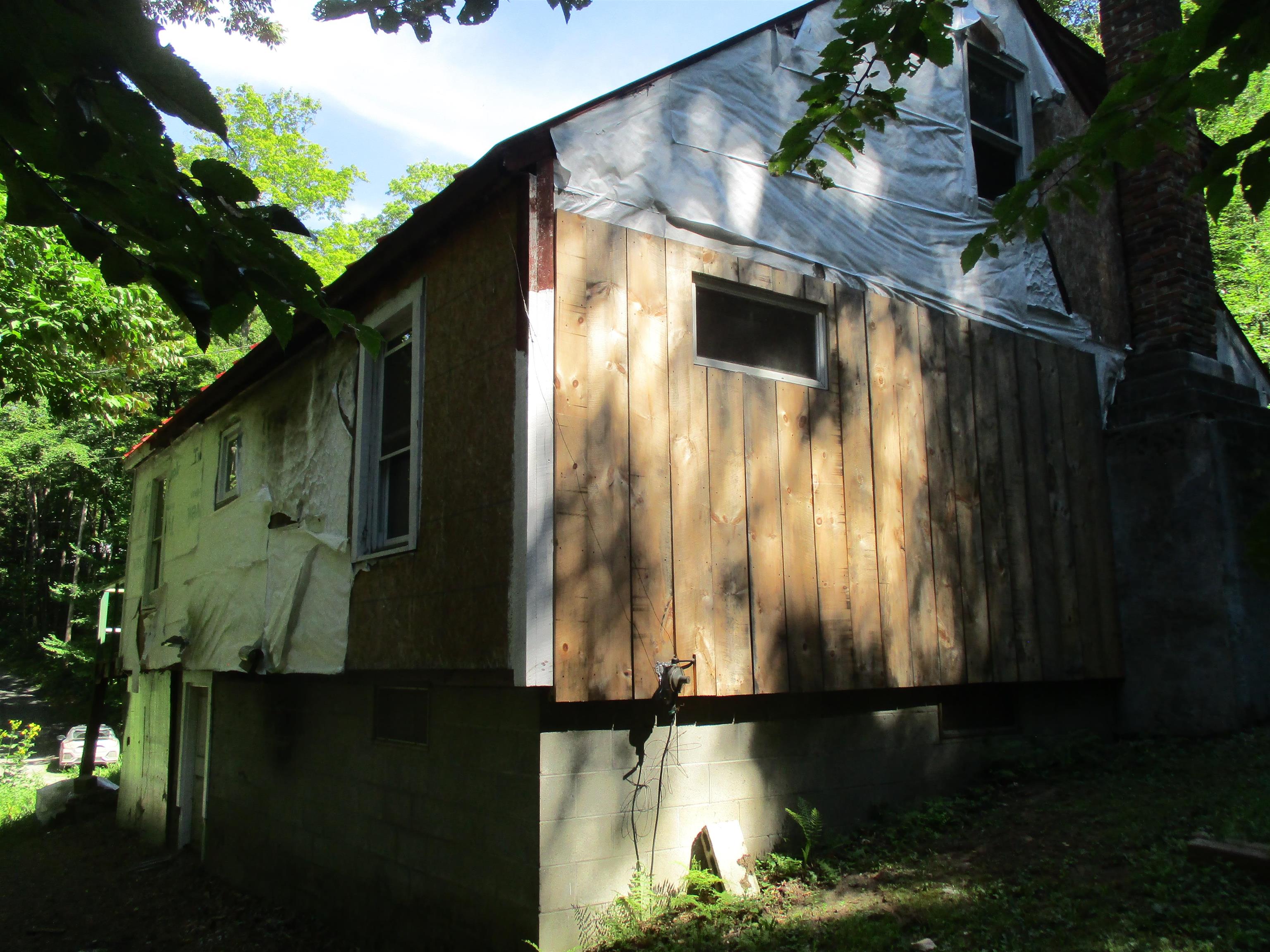 928 Gage Road Tunbridge, VT 05068 - Photo 4 of 16
