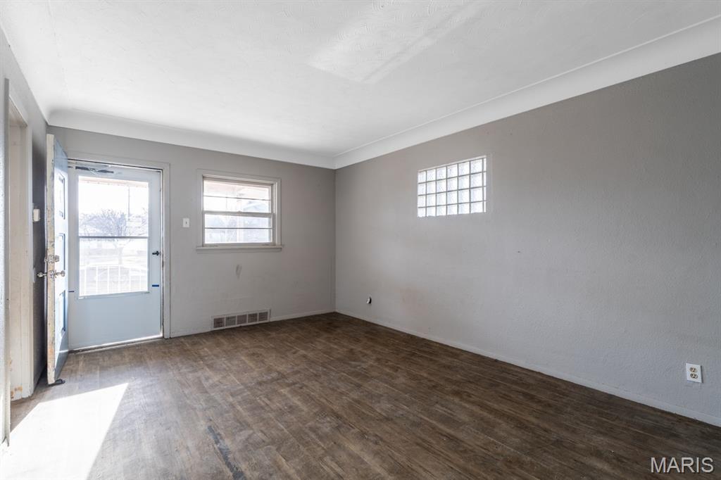 2713 Ralph Street Granite City, IL 62040 - Photo 12 of 49 Gallery Image 12