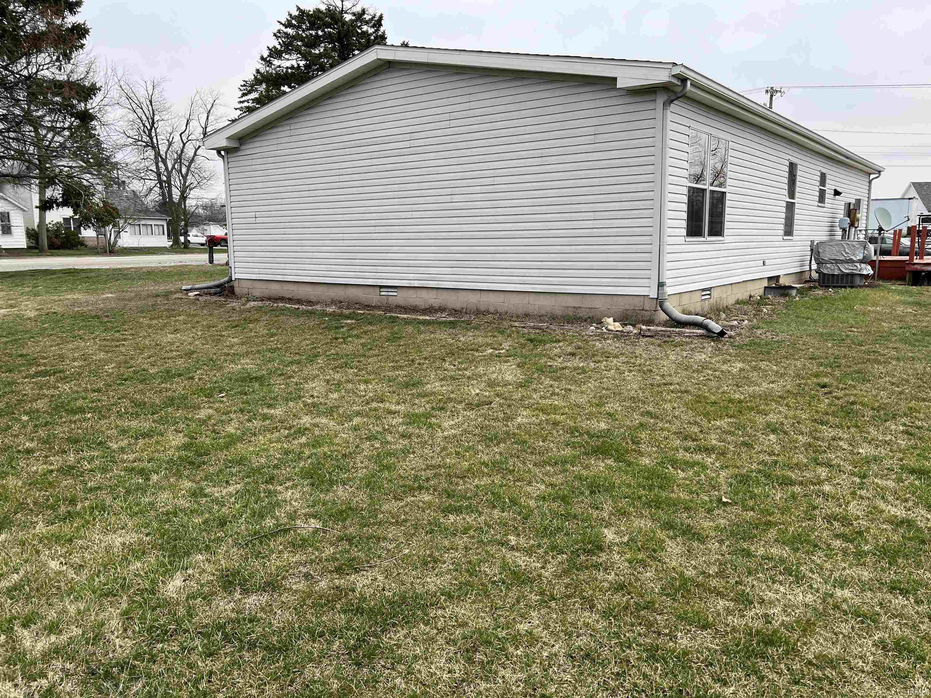 300 West 5th Street Fowler, IN 47944 - Photo 27 of 28