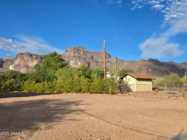 $620,000 | 5660 East Calle Mirage, Apache Junction, AZ 85119