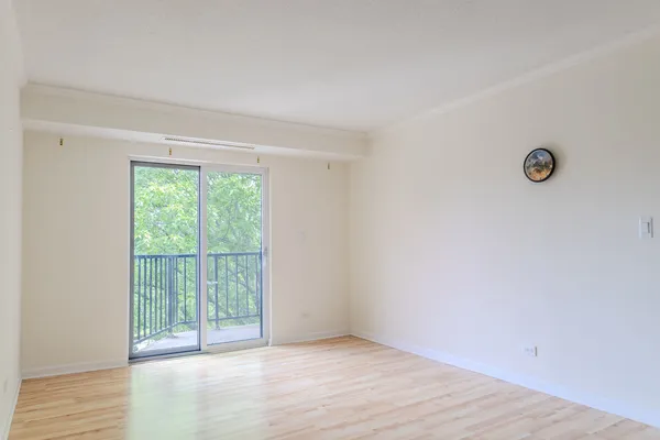 $205,000 | 35 South Baybrook Drive, Unit 611, Palatine, IL 60074