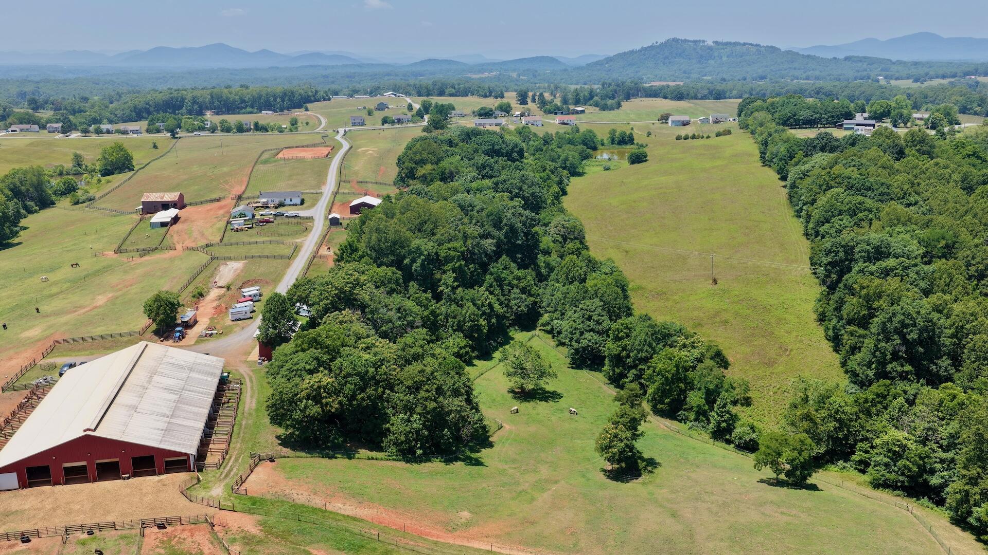 2754 Horseshoe Bend Road Moneta, VA 24121 - Photo 16 of 67 Horse Farm - 5