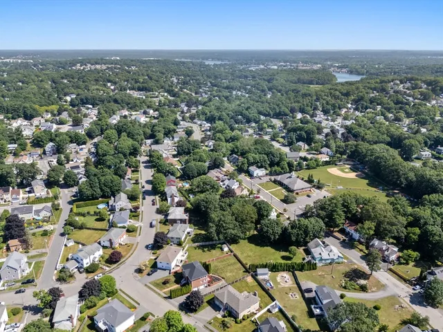 $1,300,000 | 6 Gavin Circle, Stoneham, MA 02180