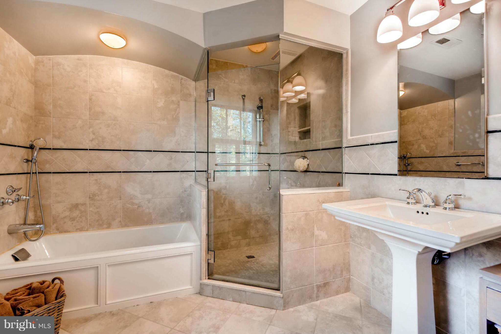 12 Club Road Baltimore, MD 21210 - Photo 26 of 30 Bath