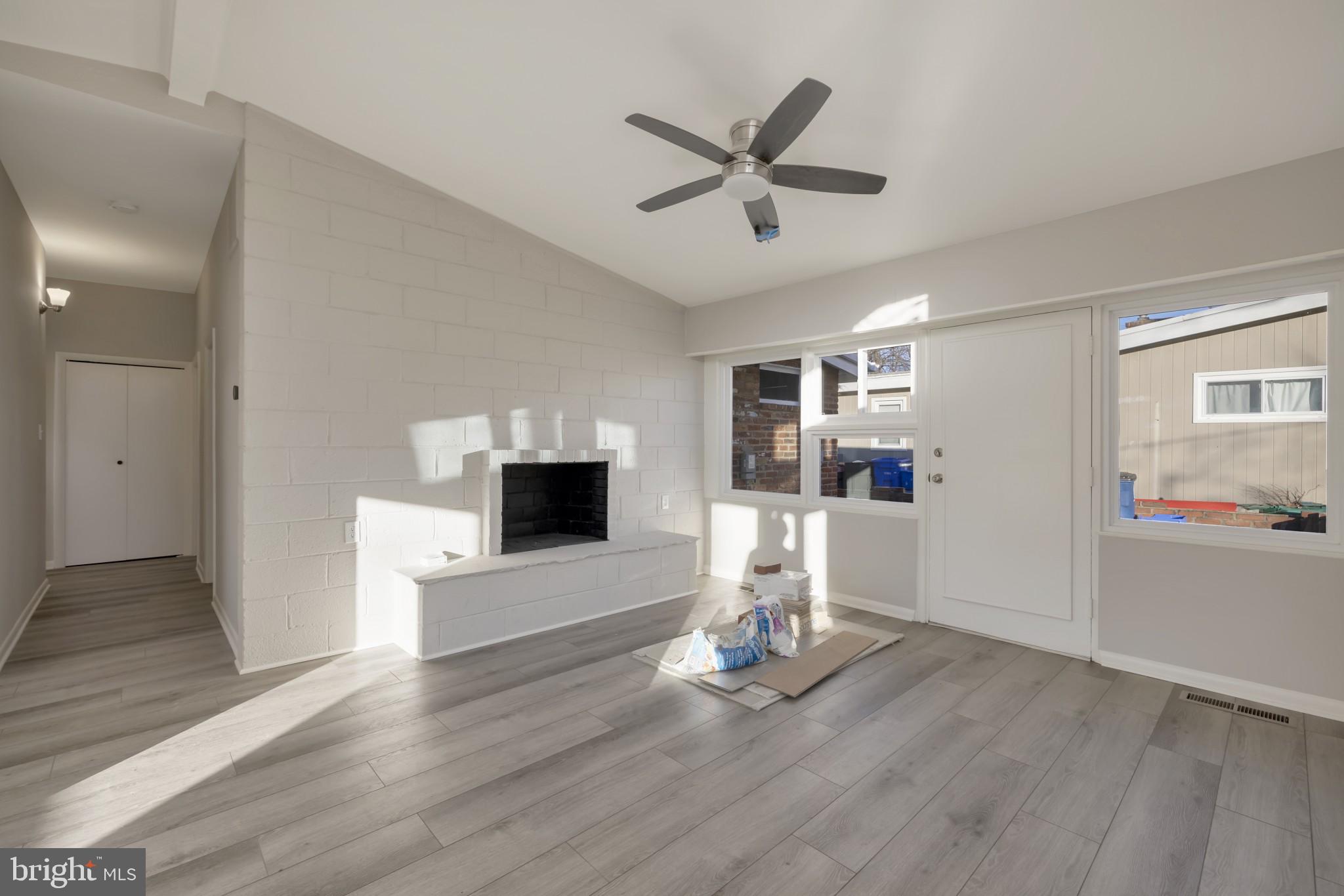 607 Kerwin Road Silver Spring, MD 20901 - Photo 3 of 33