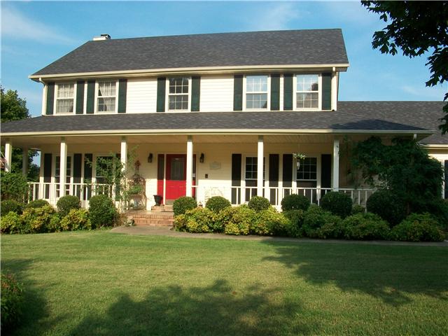 3050 Nicole Road Clarksville, TN 37040 - Photo 2 of 20 Welcome to Beautiful 3050 Nicole Road!!! Located on 7.25 Acres! Bring Your Horses!