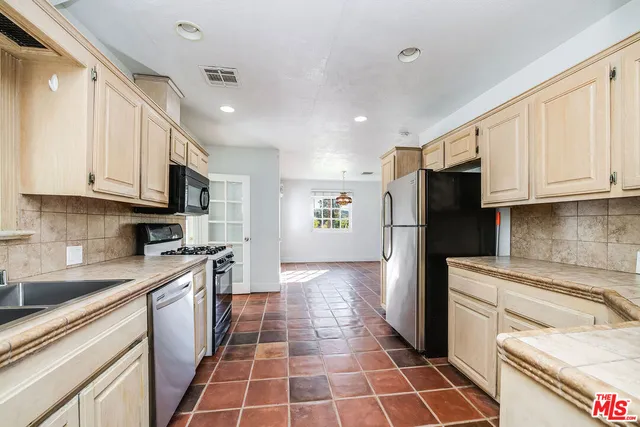 $5,849 | 10440 Johanna Avenue, Shadow Hills, CA 91040