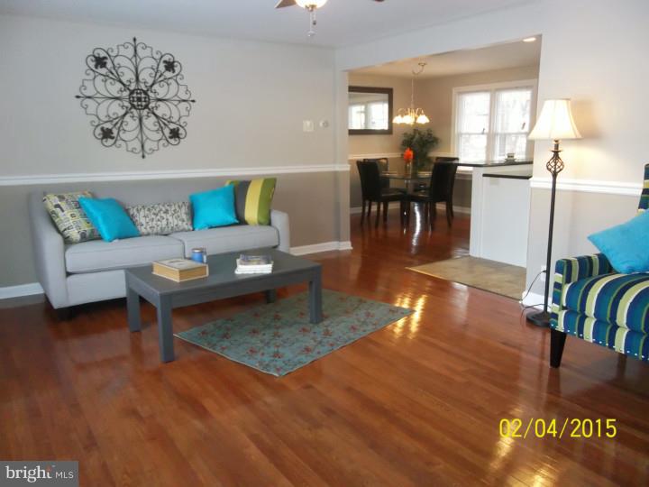 570 Reeceville Road Coatesville, PA 19320 - Photo 2 of 24 Living Room
