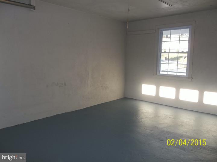 570 Reeceville Road Coatesville, PA 19320 - Photo 13 of 24 Garage