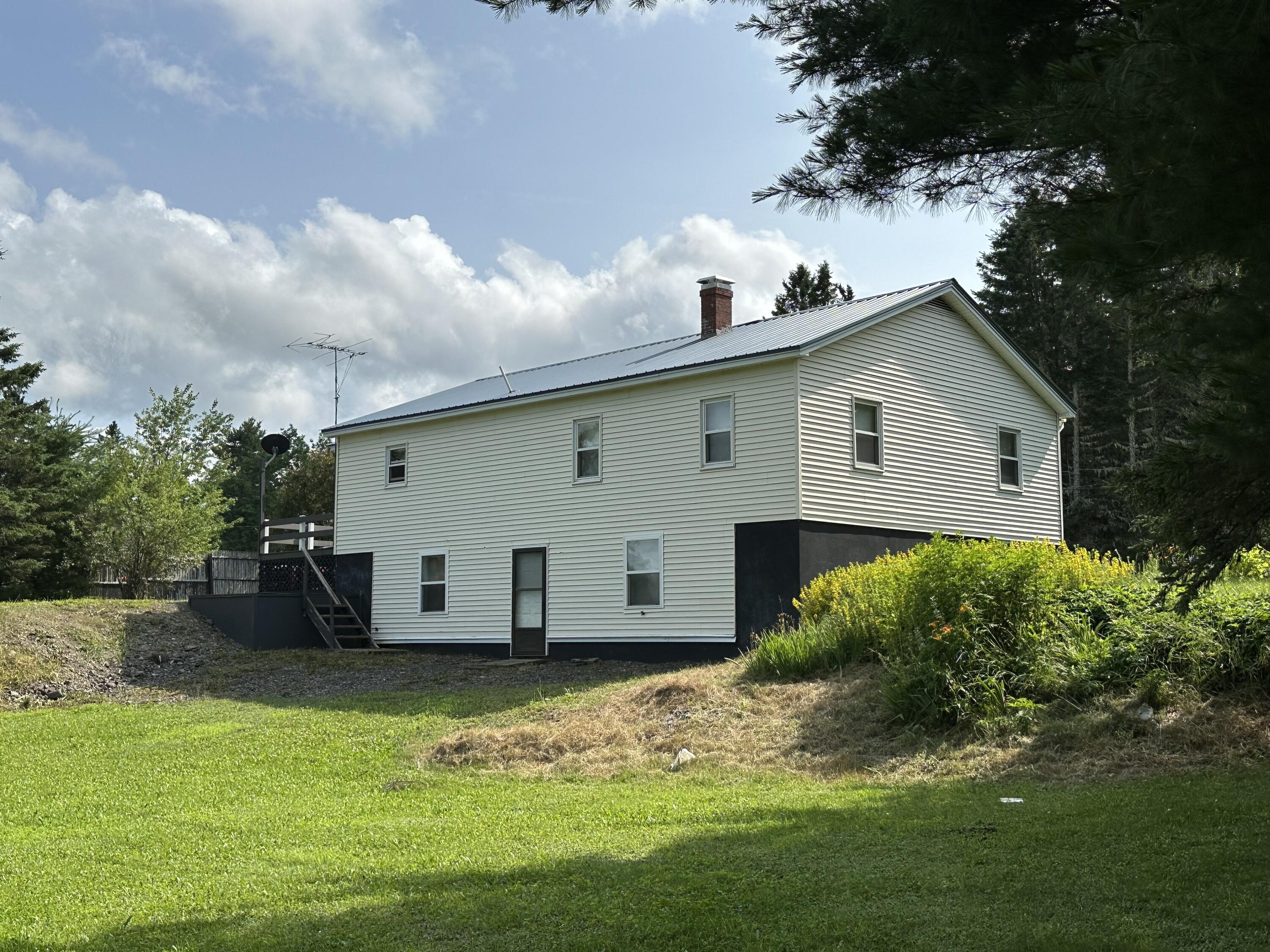 1081 B Road Houlton, ME 04730 - Photo 25 of 30 IMG_2308