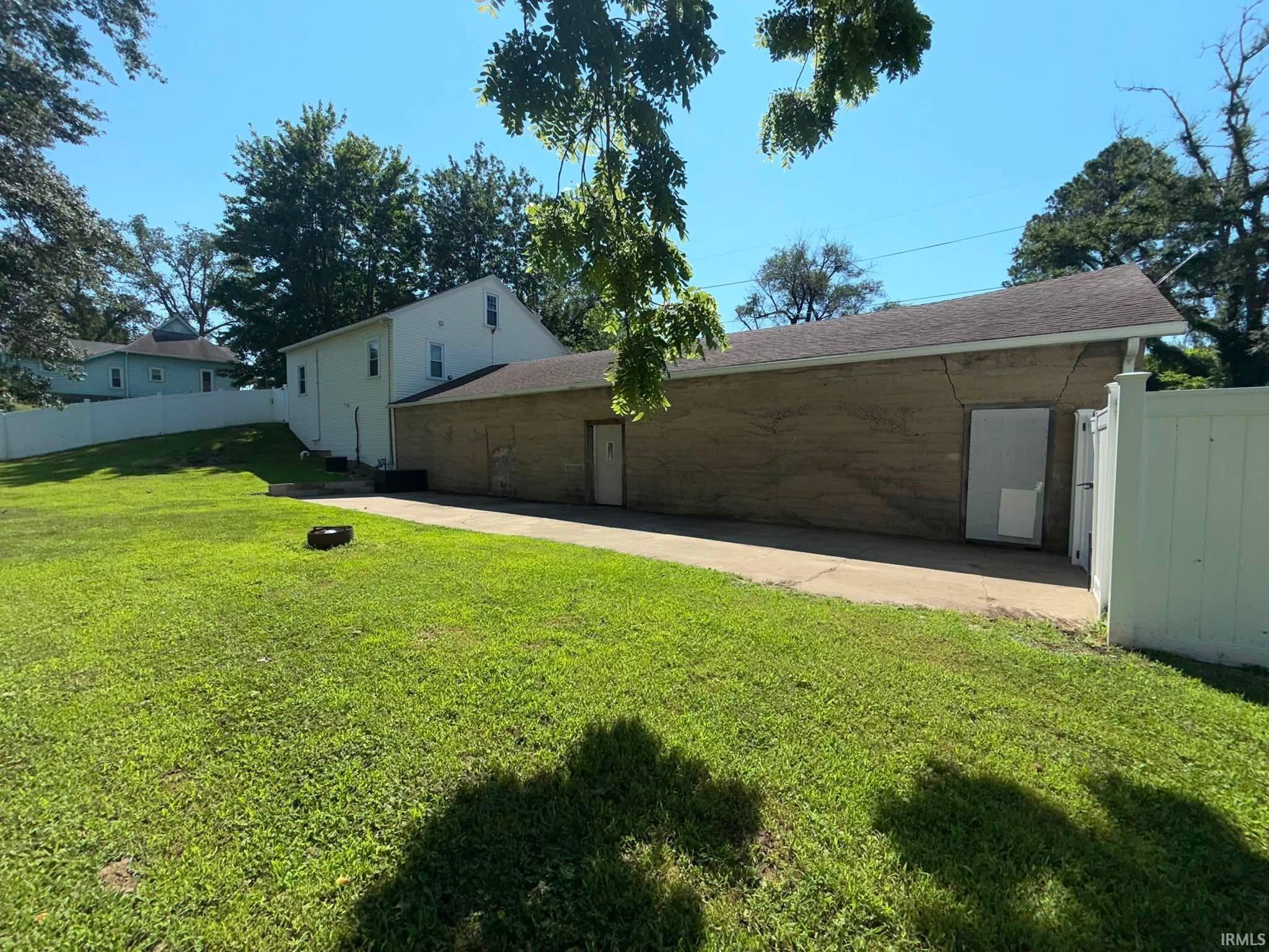 204 State Street Oaktown, IN 47561 - Photo 27 of 37