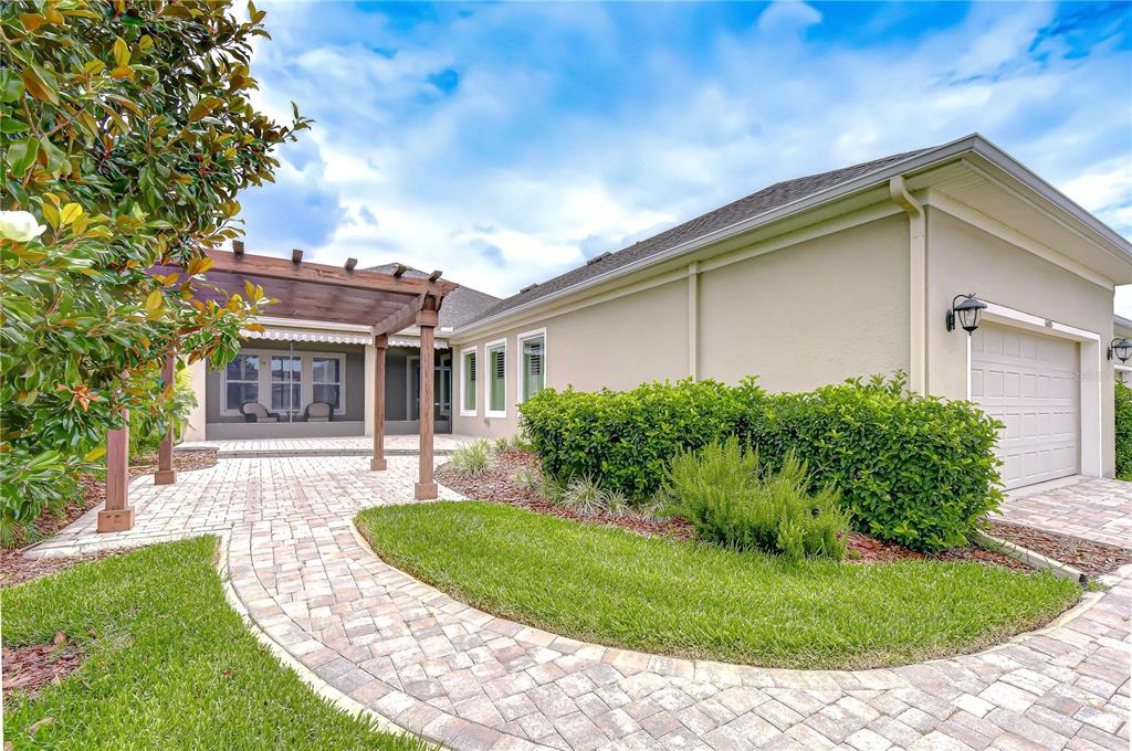 6005 Sparrowhead Way Lithia, FL 33547 - Photo 2 of 39