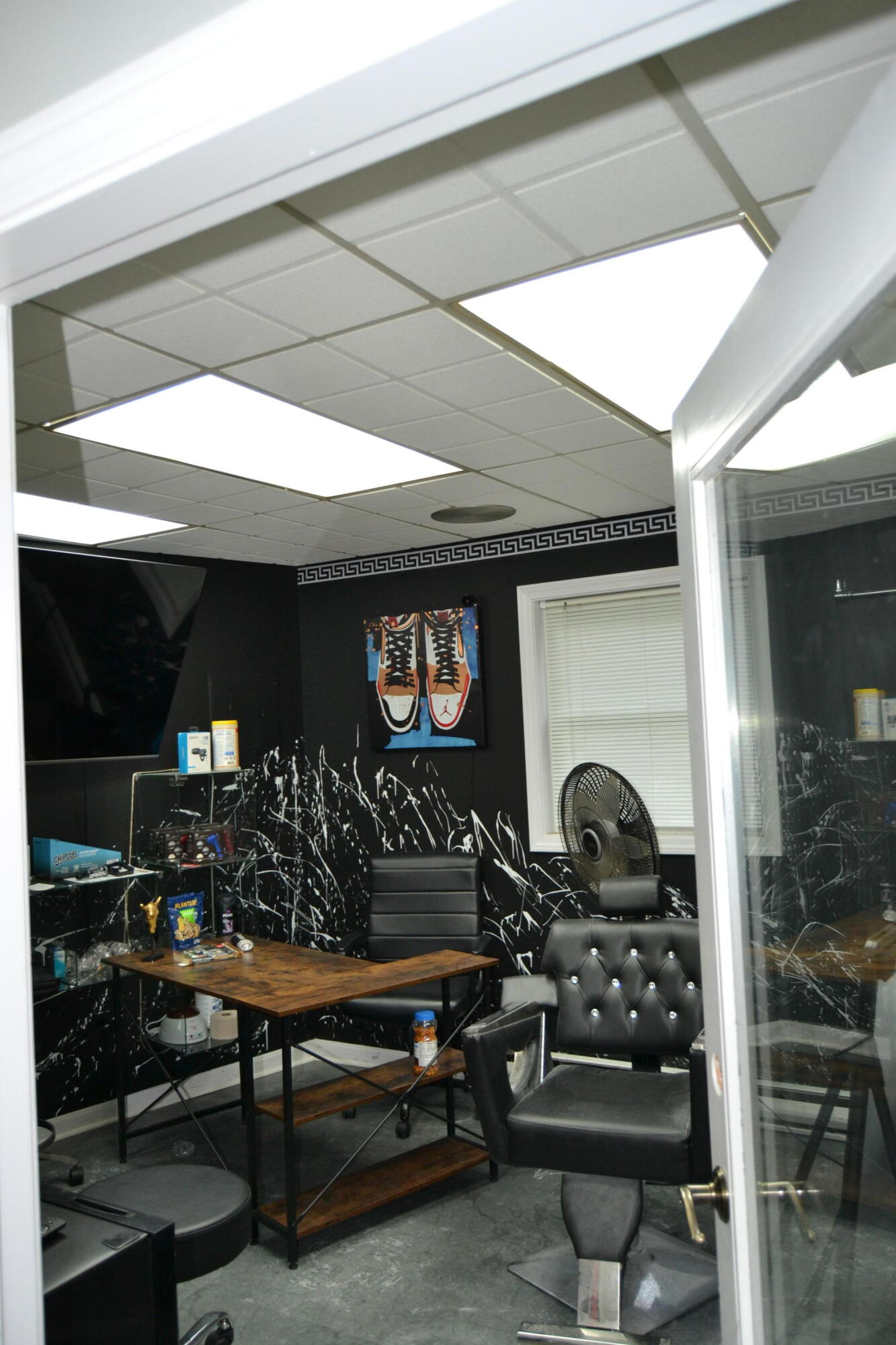 111 Alfred Road Biddeford, ME 04005 - Photo 8 of 11 Office/ Private salon suite