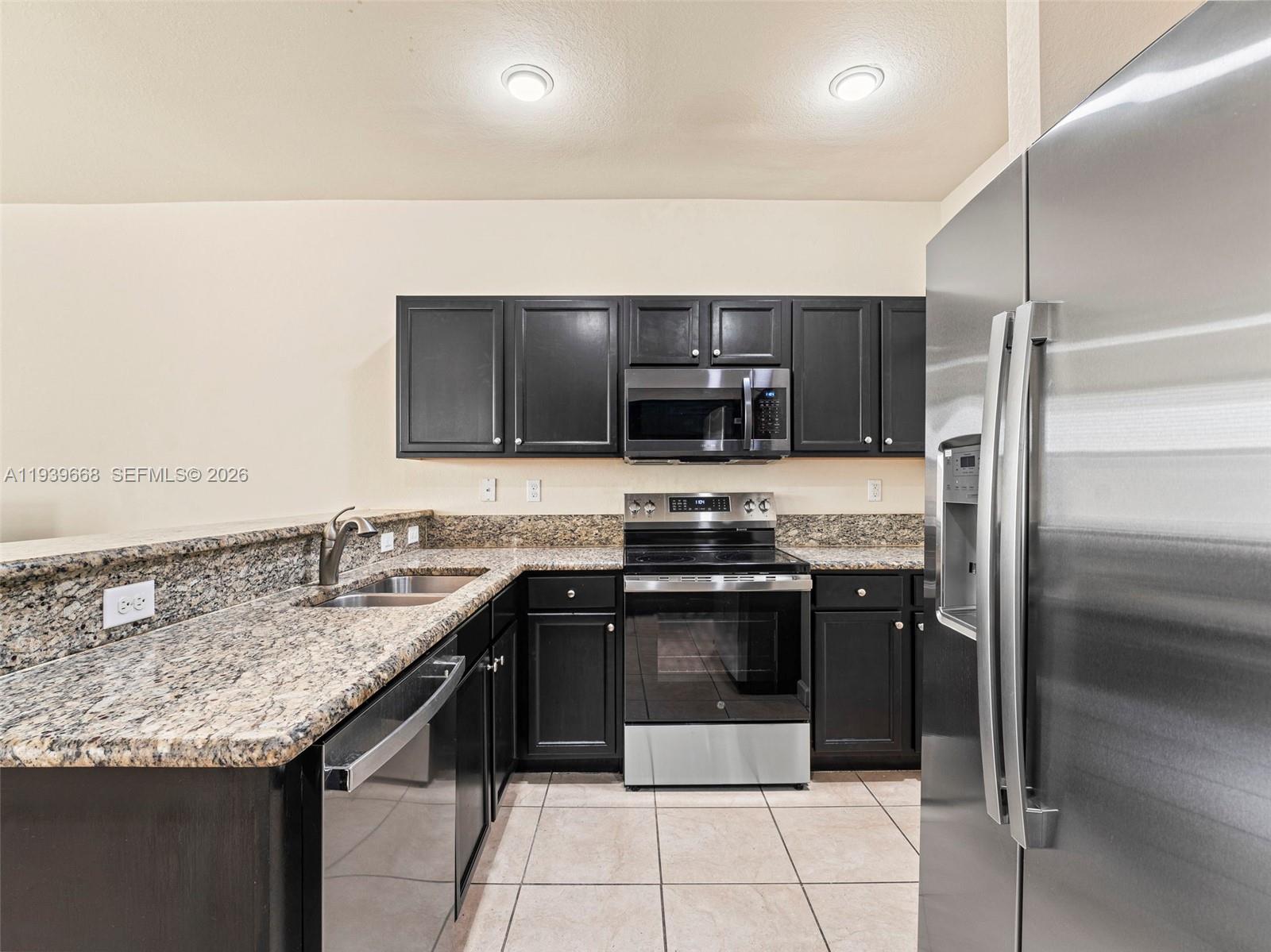 9116 Southwest 227th Terrace Cutler Bay, FL 33190 - Photo 14 of 45