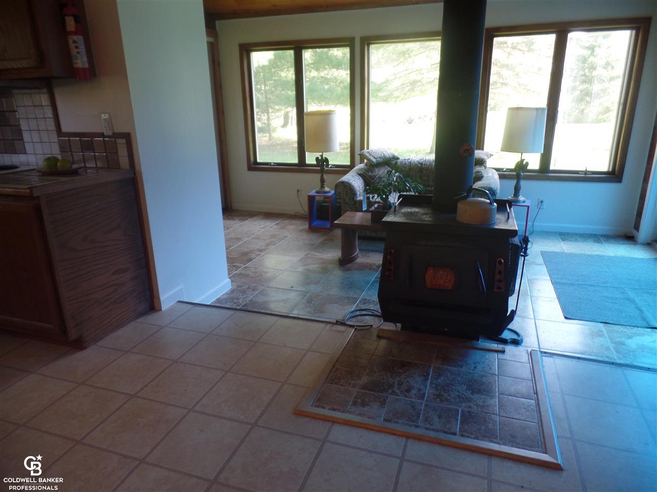 37480 Hebel Road Richmond, MI 48062 - Photo 20 of 58 31289893-19.JPG