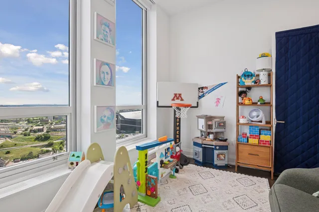 $2,595,000 | 1111 West River Parkway, Unit 31B, Minneapolis, MN 55415