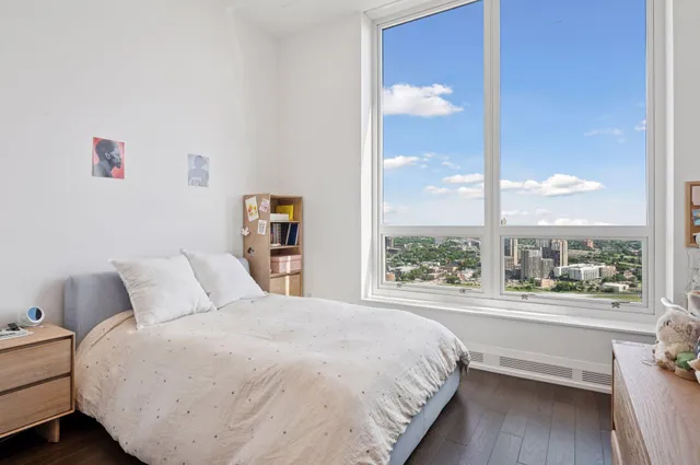 $2,595,000 | 1111 West River Parkway, Unit 31B, Minneapolis, MN 55415