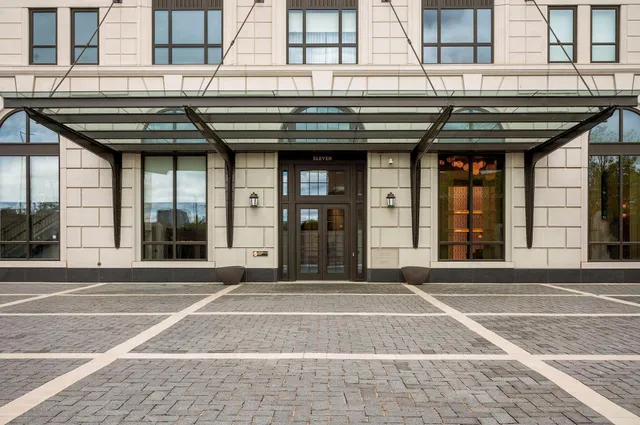 $2,595,000 | 1111 West River Parkway, Unit 31B, Minneapolis, MN 55415