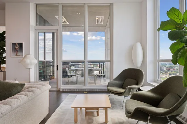 $2,595,000 | 1111 West River Parkway, Unit 31B, Minneapolis, MN 55415