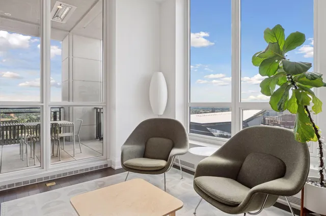 $2,595,000 | 1111 West River Parkway, Unit 31B, Minneapolis, MN 55415