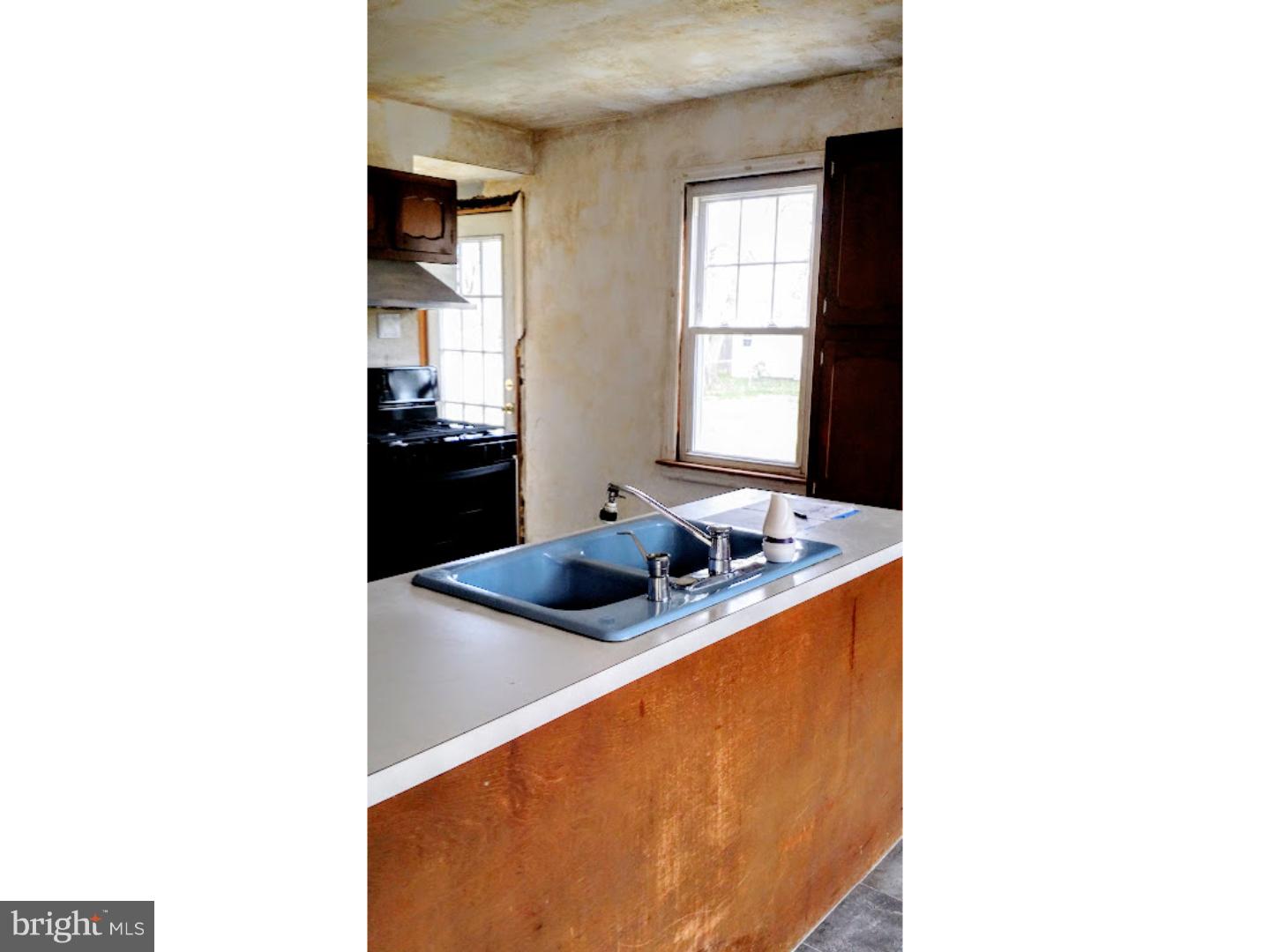 513 Cleveland Avenue Riverside, NJ 08075 - Photo 3 of 13