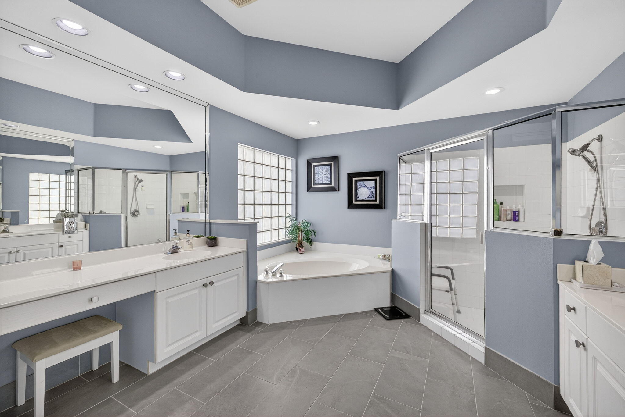 7669 Rockford Road Boynton Beach, FL 33472 - Photo 23 of 73 23-web-or-mls-3W7A8707