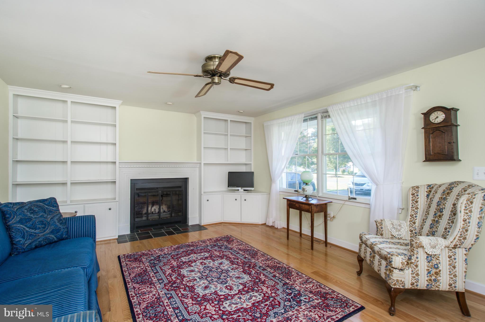 5560 Bonnie Brook Road Cambridge, MD 21613 - Photo 6 of 30 Living Room
