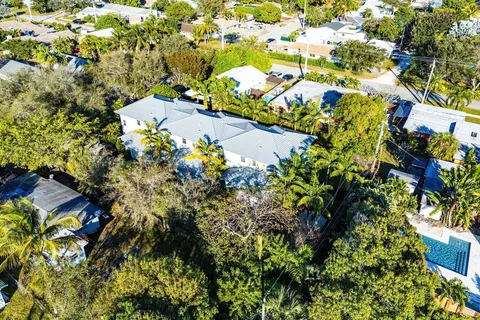 $865,000 | 612 Southwest 15th Street, Fort Lauderdale, FL 33315