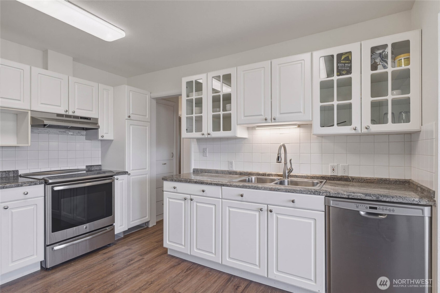 1310 Red Apple Road Wenatchee, WA 98801 - Photo 15 of 39
