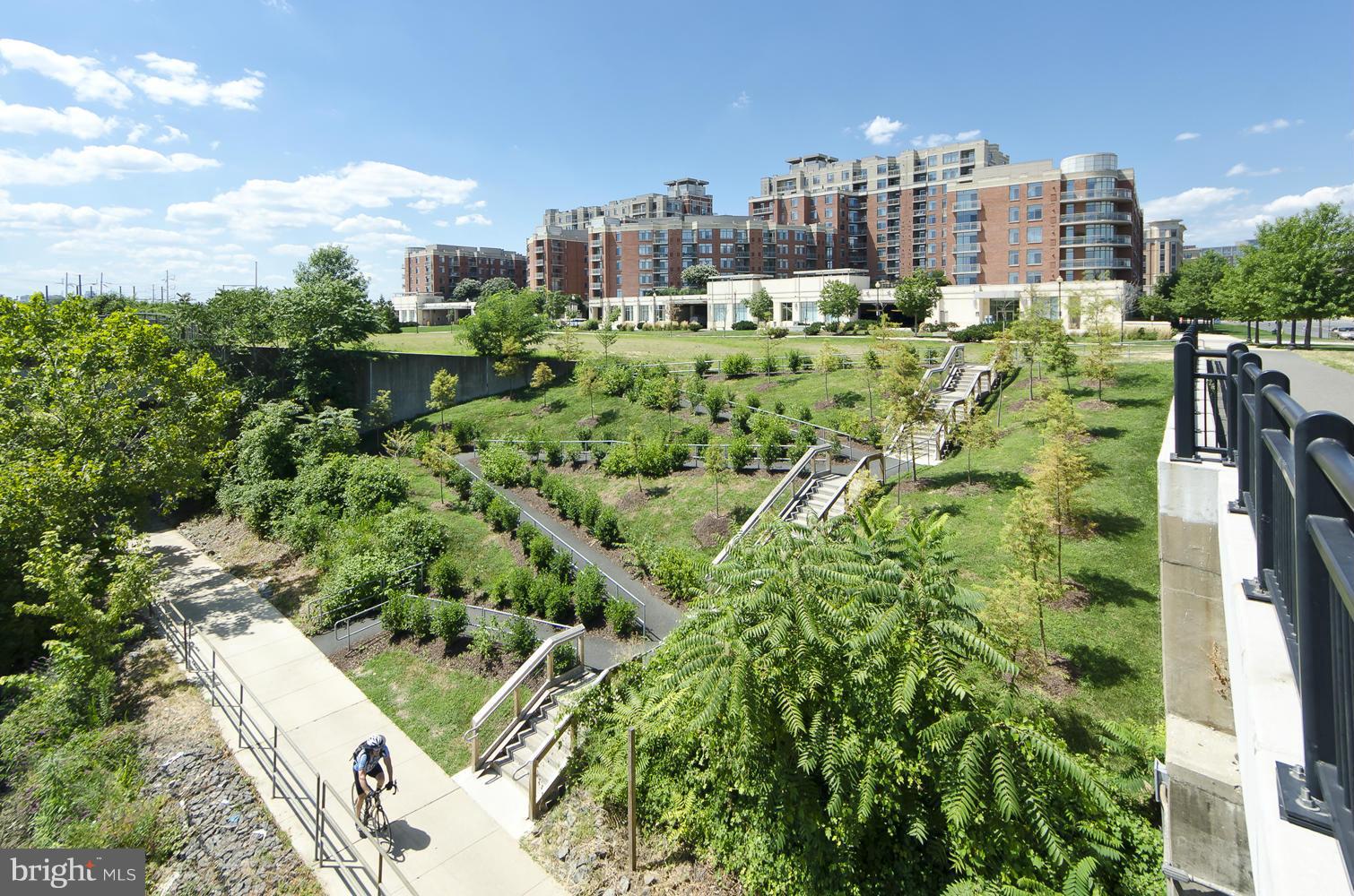 3600 South Glebe Road, Unit 602W Arlington, VA 22202 - Photo 26 of 30 Mt.Vernon bike/jog path connects to W
